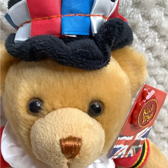KEEL Toys Beefeater Plush Hug Me Bear Stuffed Animal Toy with Tags - Picture 8 of 16